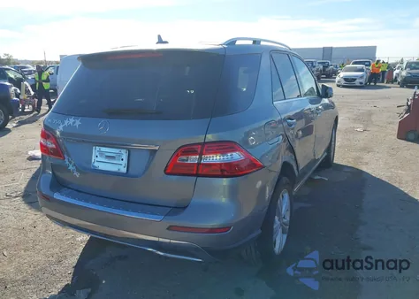 2014 Mercedes-Benz Ml 350 z USA, uszkodzony, nr VIN 4JGDA5JB1EA412095